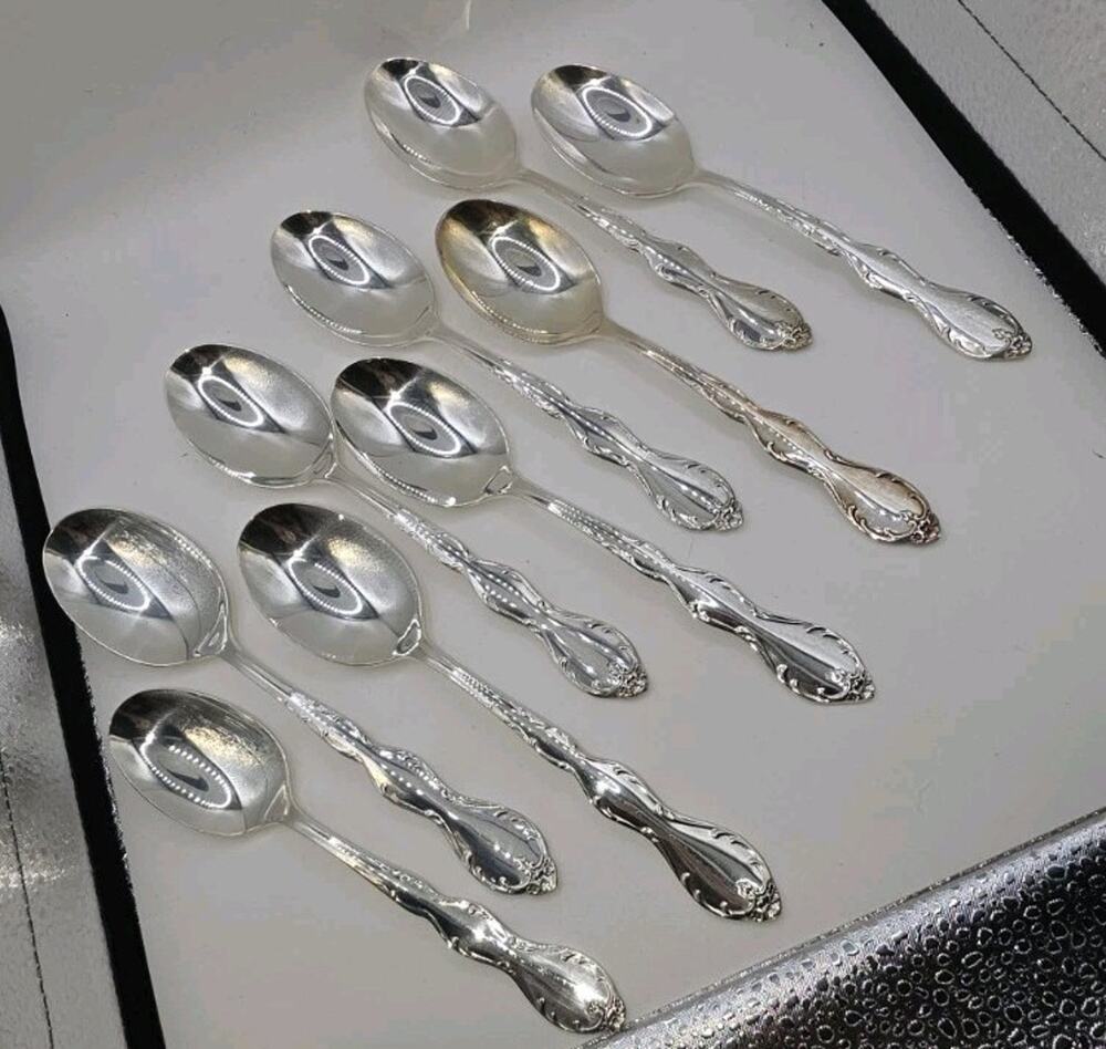 9 Wm Rogers Triumph 1941 Silverplate Spoons Extra Plate Vintage Floral